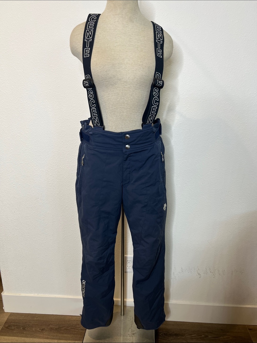 Descente Men's Navy Blue Insulated Snow  Bibs